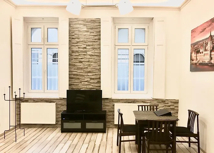 Homelike luxury flat on Gyulai Pál